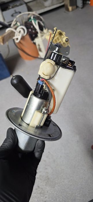 Pompa benzina suzuki gsxr  600 si 750 cck6 k7