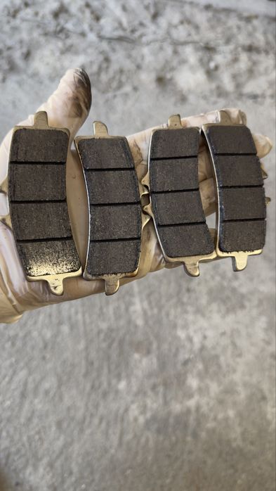 Накладки Brembo за мотор