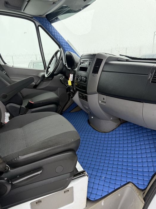 Mercedes Sprinter 5 Locuri Marfa lung Euro 5