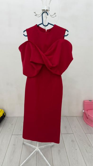 Женское платье вечернее