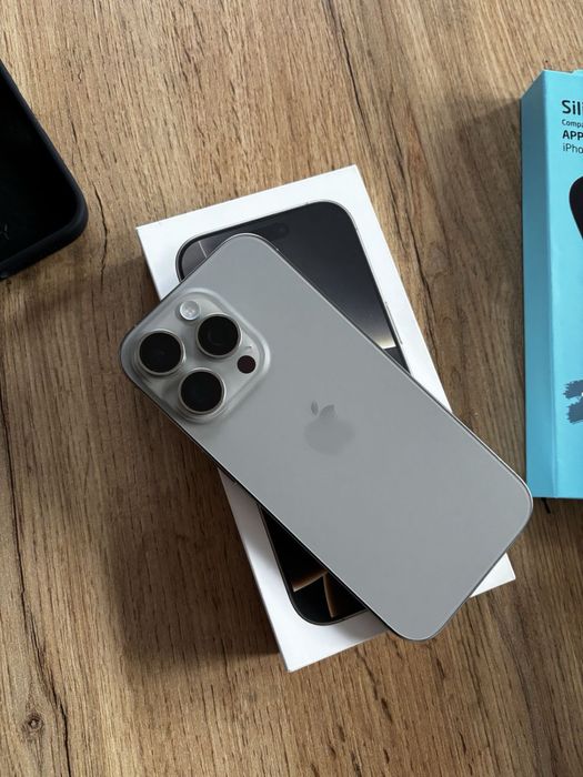 Iphone 15 pro , 128 gb