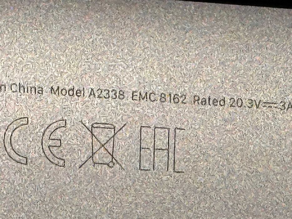 MacBook Pro Apple M2 13 inch 2022 Touchbar 8GB - 44 cicluri