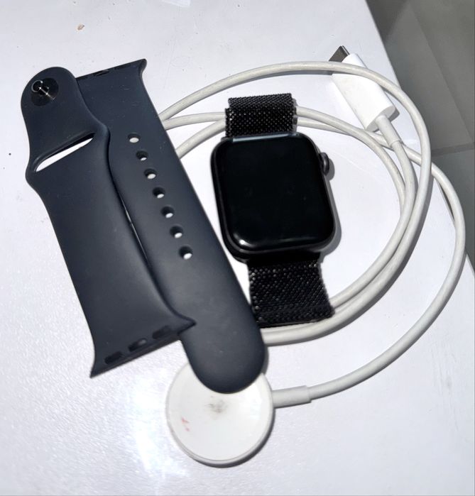 Часы Apple Watch Se