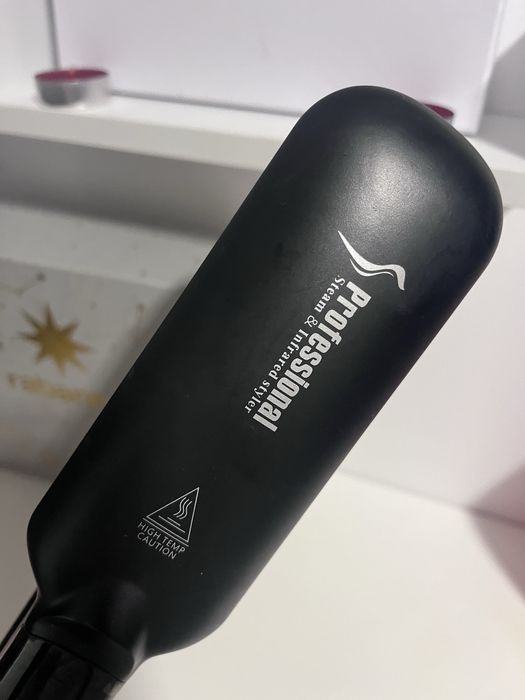 Преса за изправяне и оформяне на коса