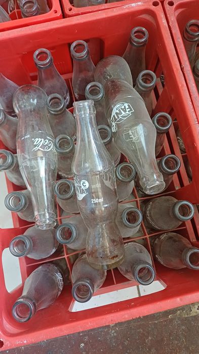 Coca-Cola shisha butilkalari yashigi bilan (197 dona)