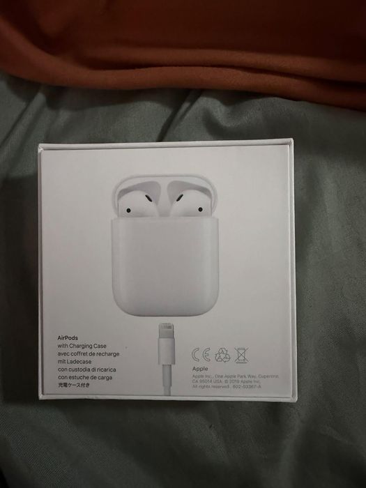 Airpods cu încărcător