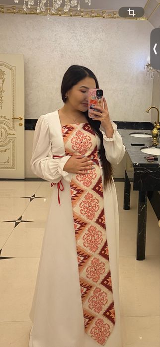 Женские платья продам срочно