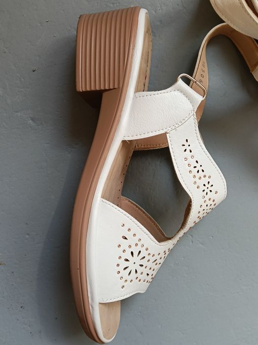 Sandale elegante mărimea 38