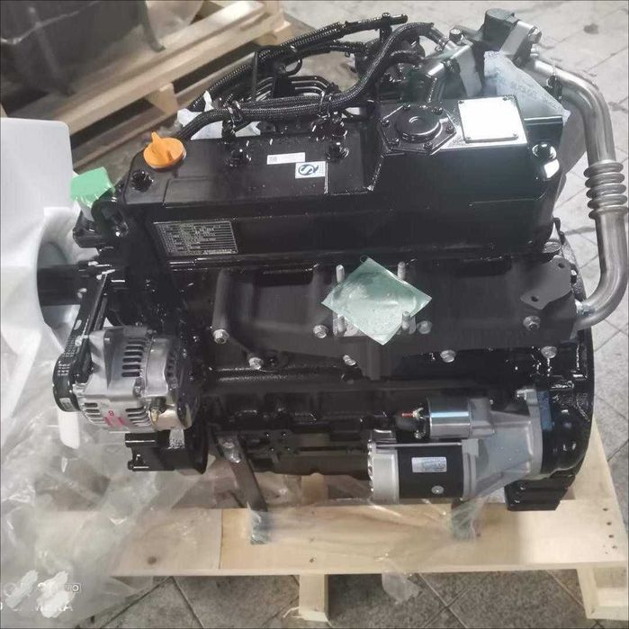 Motor Yanmar 4TNV84T Diesel 4 Cilindri 55-57 CP piston chiuloasa arbore cotit turbo