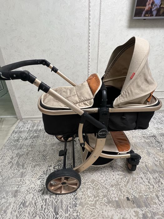 Коляска фирмы AIMILE