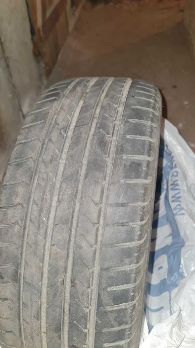 летна гума Goodyear