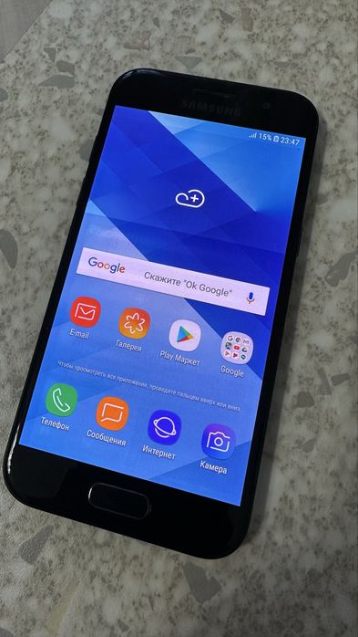 Продам телефон самсунг а3 2017
