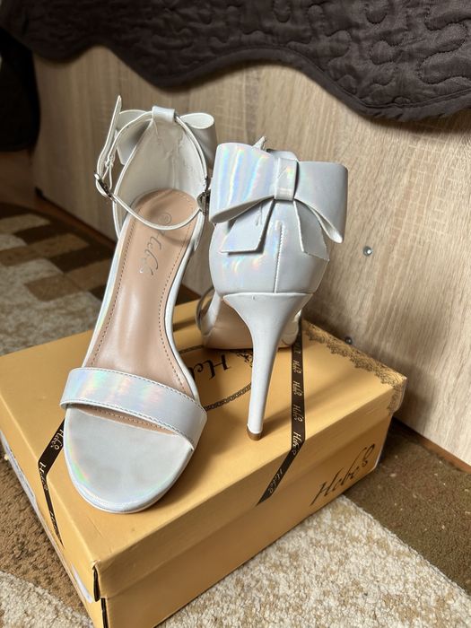 Pantofi cu toc 11 cm