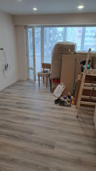 Предлагам монтаж на ламинат