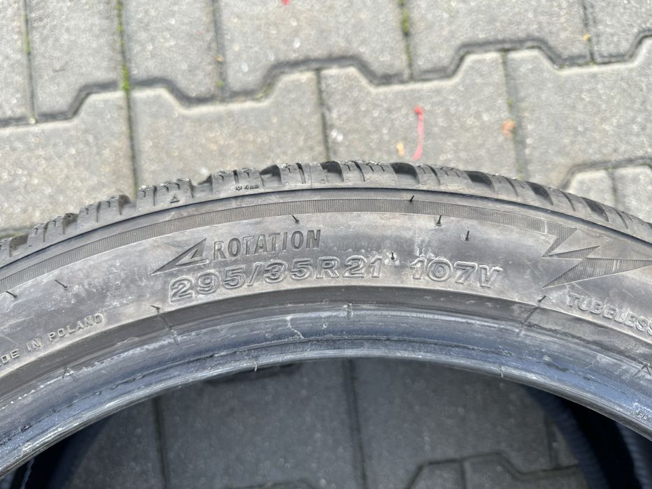 4бр Почти нови зимни гуми Bridgestone 295/35/21