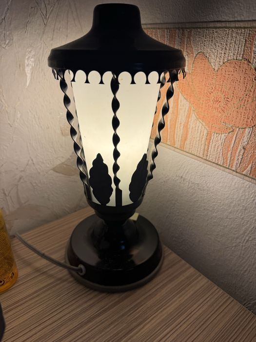 Комод / скрин с 4 чекмеджета и подарък