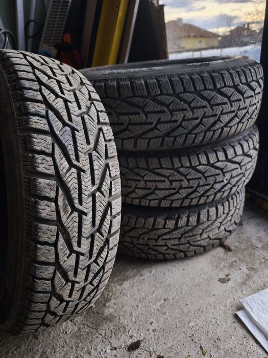 Продавам Зимни гуми 185/65/15