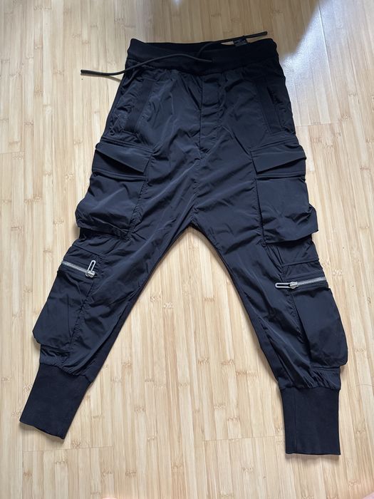 Pantaloni vagabond
