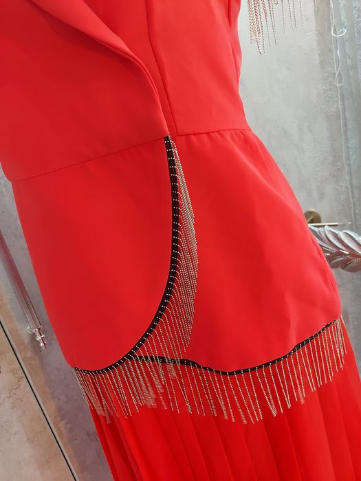 Продаётся платье