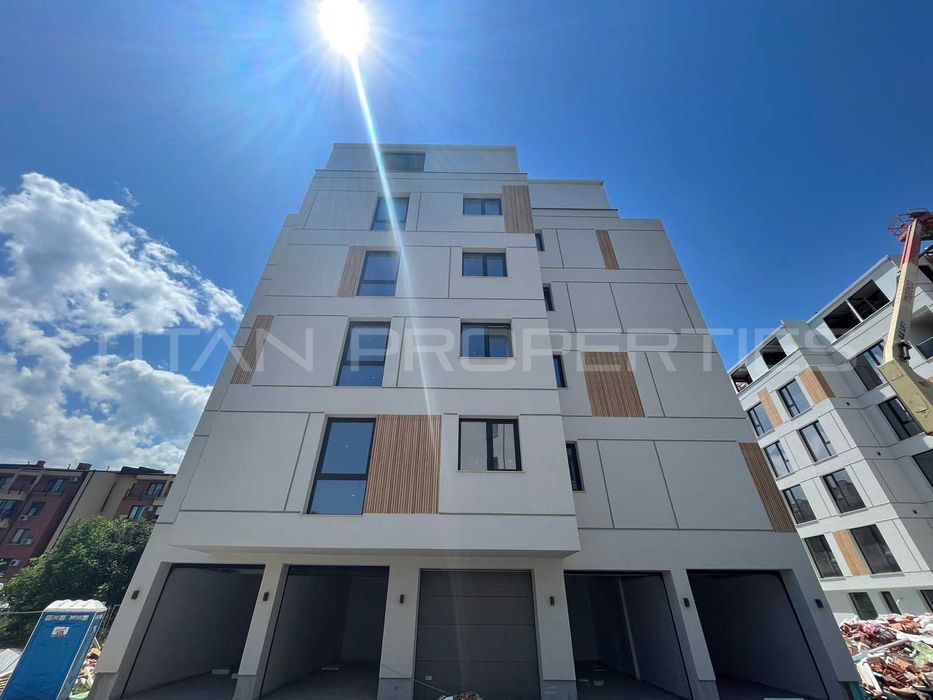 Продава се Тристаен апартамент в Пловдив, Остромила - 100 кв.м за 1095 €/кв.м - Снимка #9