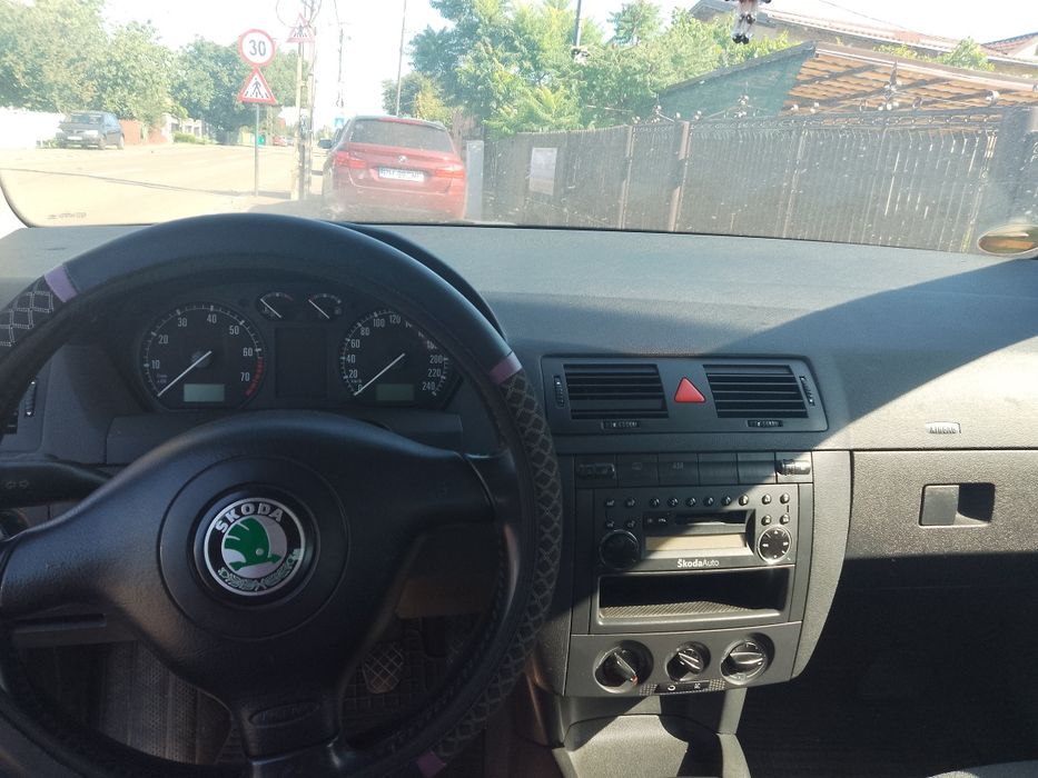 Vând Skoda Fabia