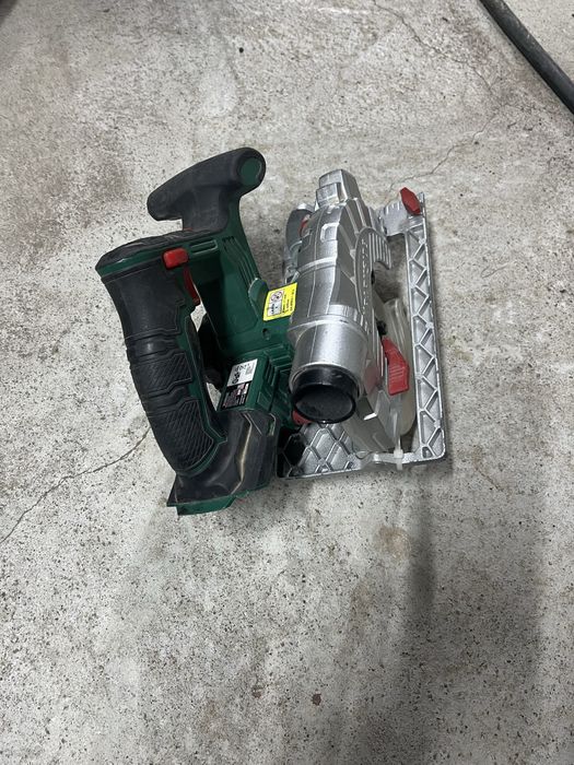 Ръчен цинкуляр Parkside