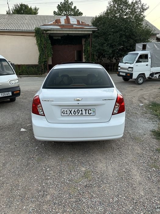 Lacetti 1.8 avtamat sotiladi