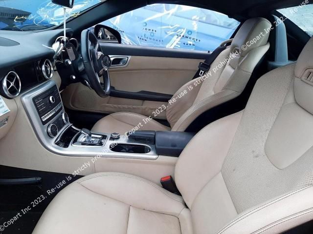 Dezmembrez Mercedes-Benz SLC-Class R172 [2016 - 2020] Roadster 2-usi SLC 200 9G-TRONIC (184 hp)