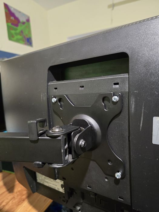 Монитори HP P223 – 21.5” Full HD 1920×1080, перфектно състояние