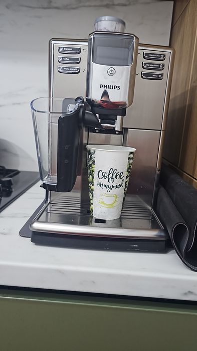 Vând aparat de cafea Philips