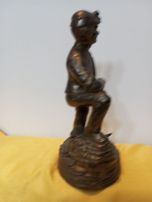 Statuetă bronz miner h 32 cm
