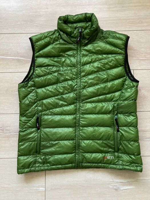 Yeti DOWN vest олекотен пухен елек пух елече размер S