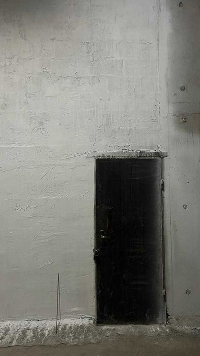 Помещения в паркинге для хранения.