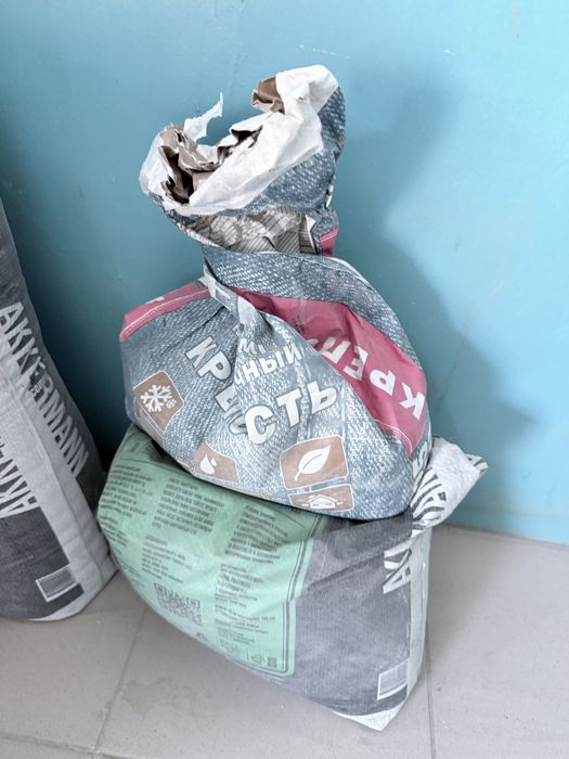 Продаётся цемент, глад, грунтовка, кафель, ротбонд