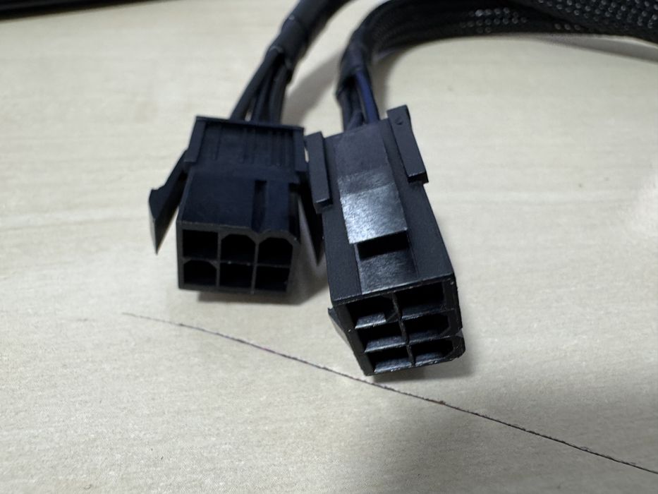 Cablu alimentare placa video 2x 6 pini la 8 pini