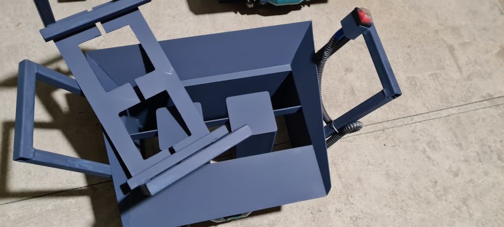 Станок для шлакоблока, пескоблока