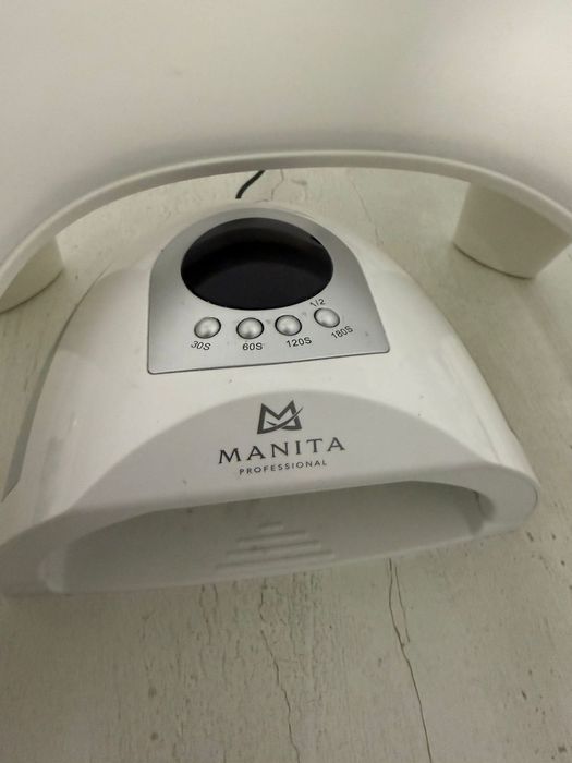 Продам лампу для маникюра