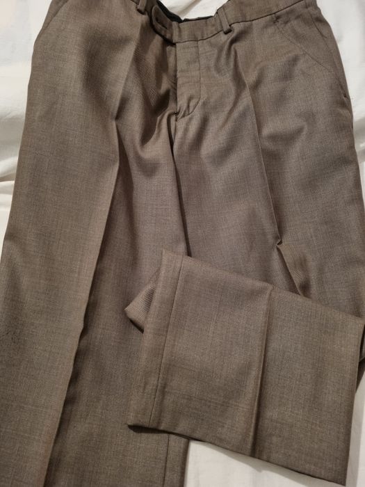 Мъжки официален костюм