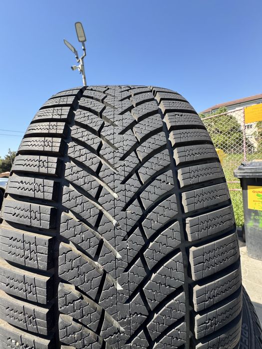 Semperit Speed Grip 3 - 235/40/r18 DOT2425