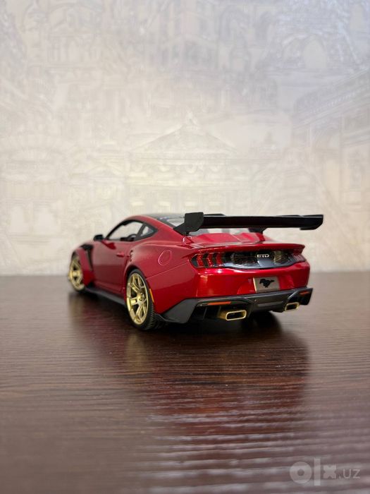 Масштаб 1:18 Ford Mustang GTD
Открываются все двери