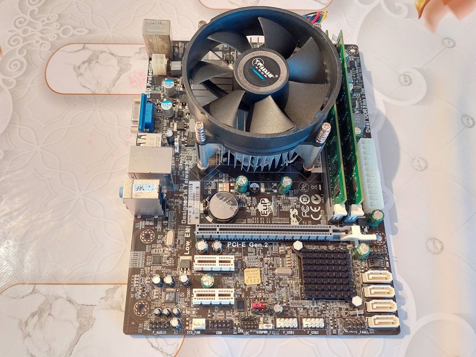 Продам комплект H61 DDR3