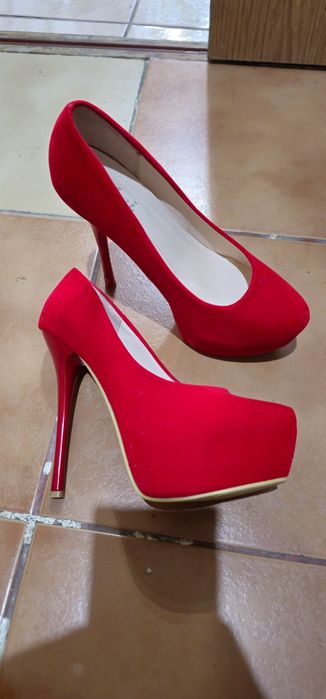 Pantofi toc stiletto