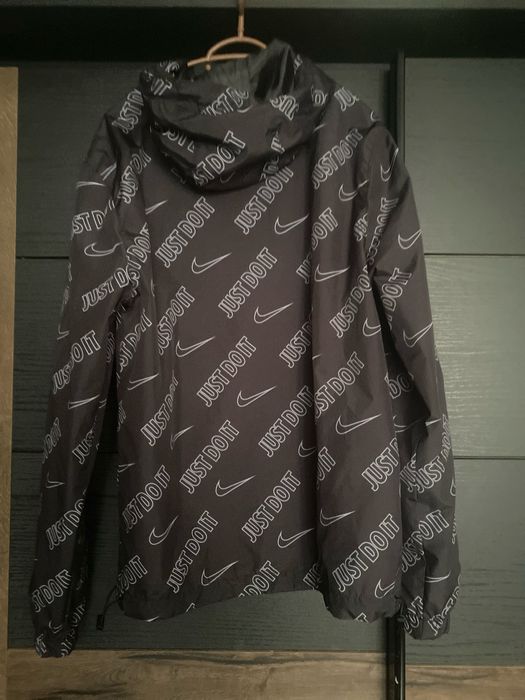 Ветровка Nike унисекс