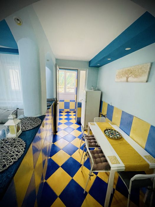 Inchiriez apartament zona petre ispirescu