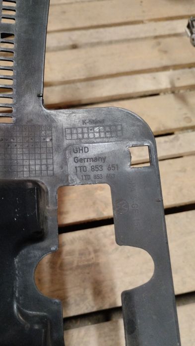 Решетка предна за VW Туран