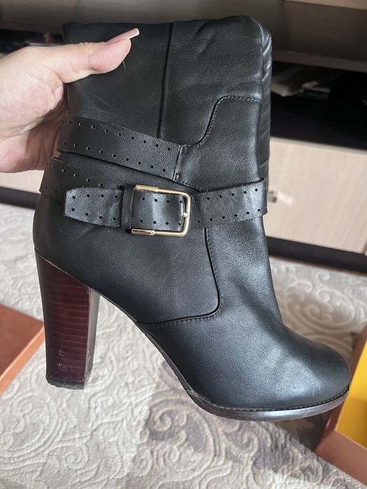 Продам кожанные сапожки