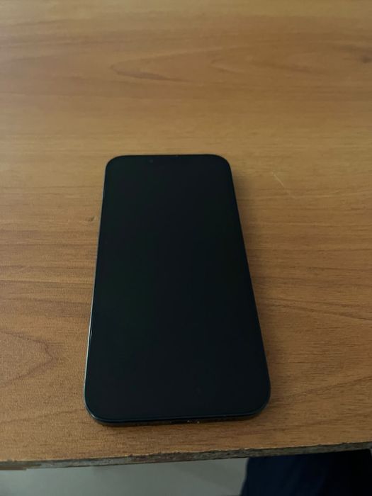 iPhone 13 256gb продам
