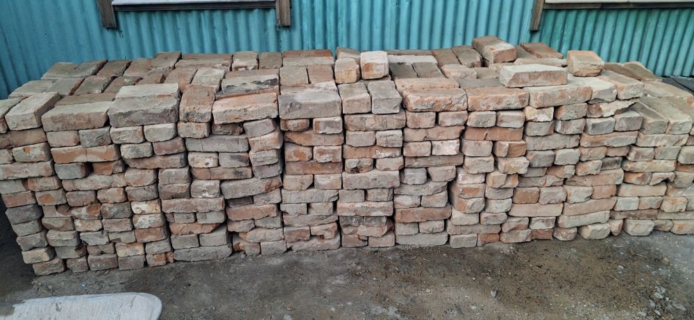 Кирпич б/у дешево | силикатный, красный | стеклоблоки | кирпичный бой|