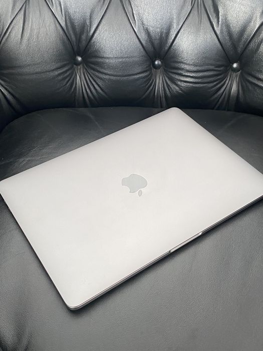 MacBook Pro M2 13-inch/ 256 Gb / Space Gray/ Cod produs: QFF4