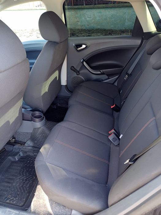 Vând Seat ibiza b+gaz